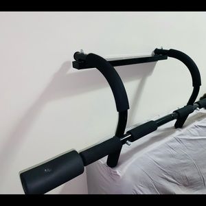 Pull up bar and assembly instructions!